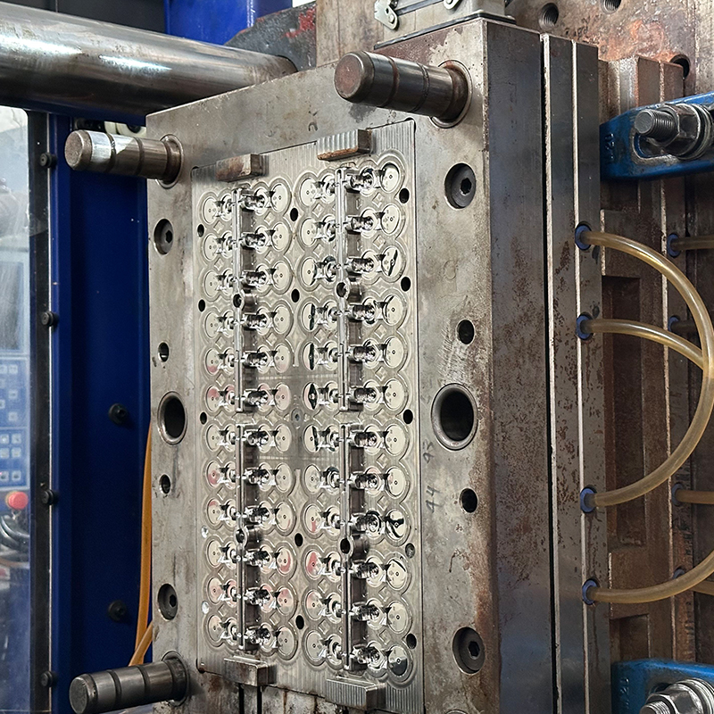 Plastic Cap Injection Mold (3)